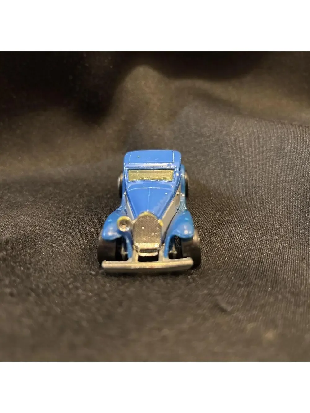 1930’S Bugatti Coupe DeVille Blue & Gray Hot Wheels 1980 Die-cast Car